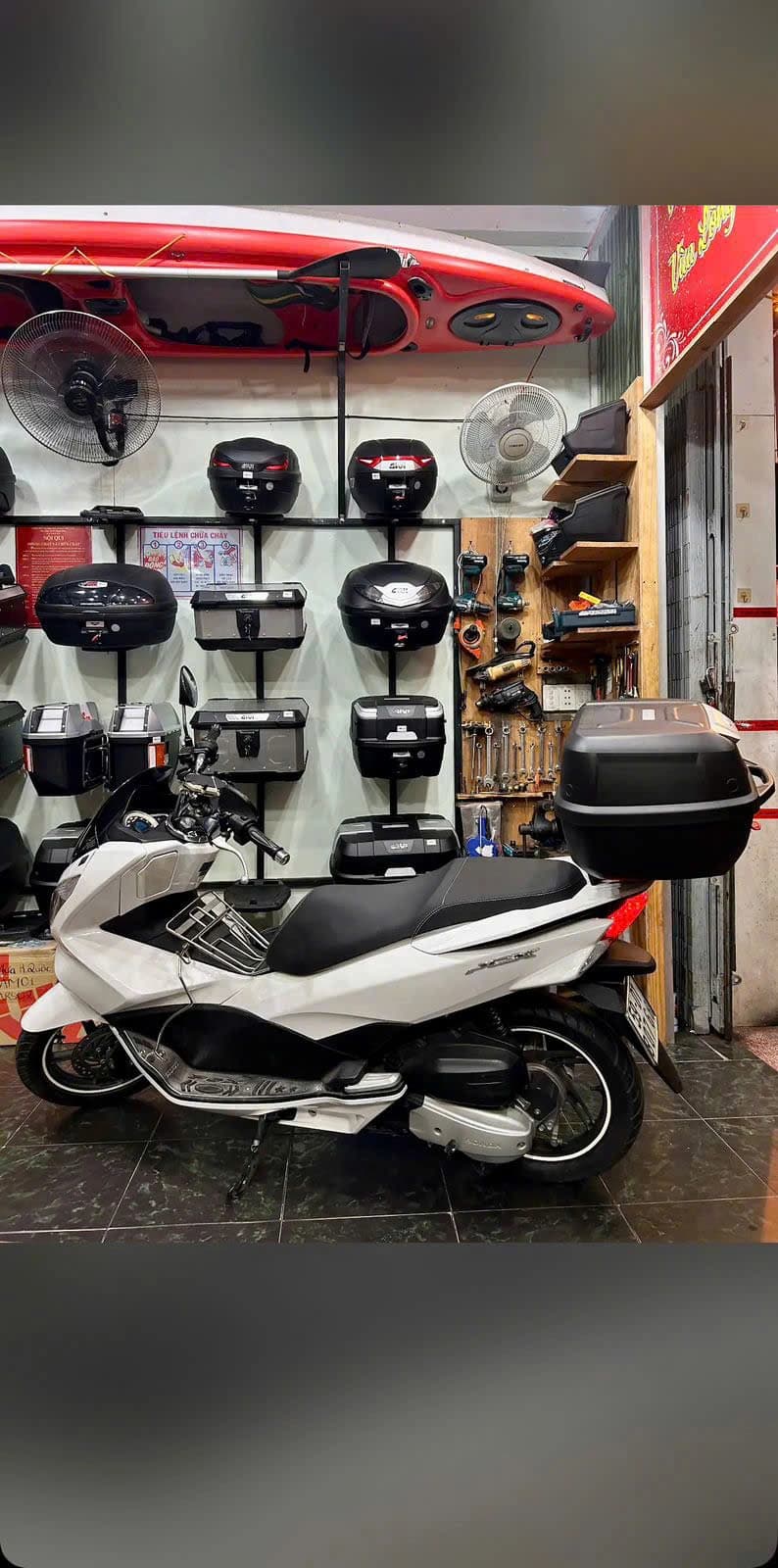 White PCX