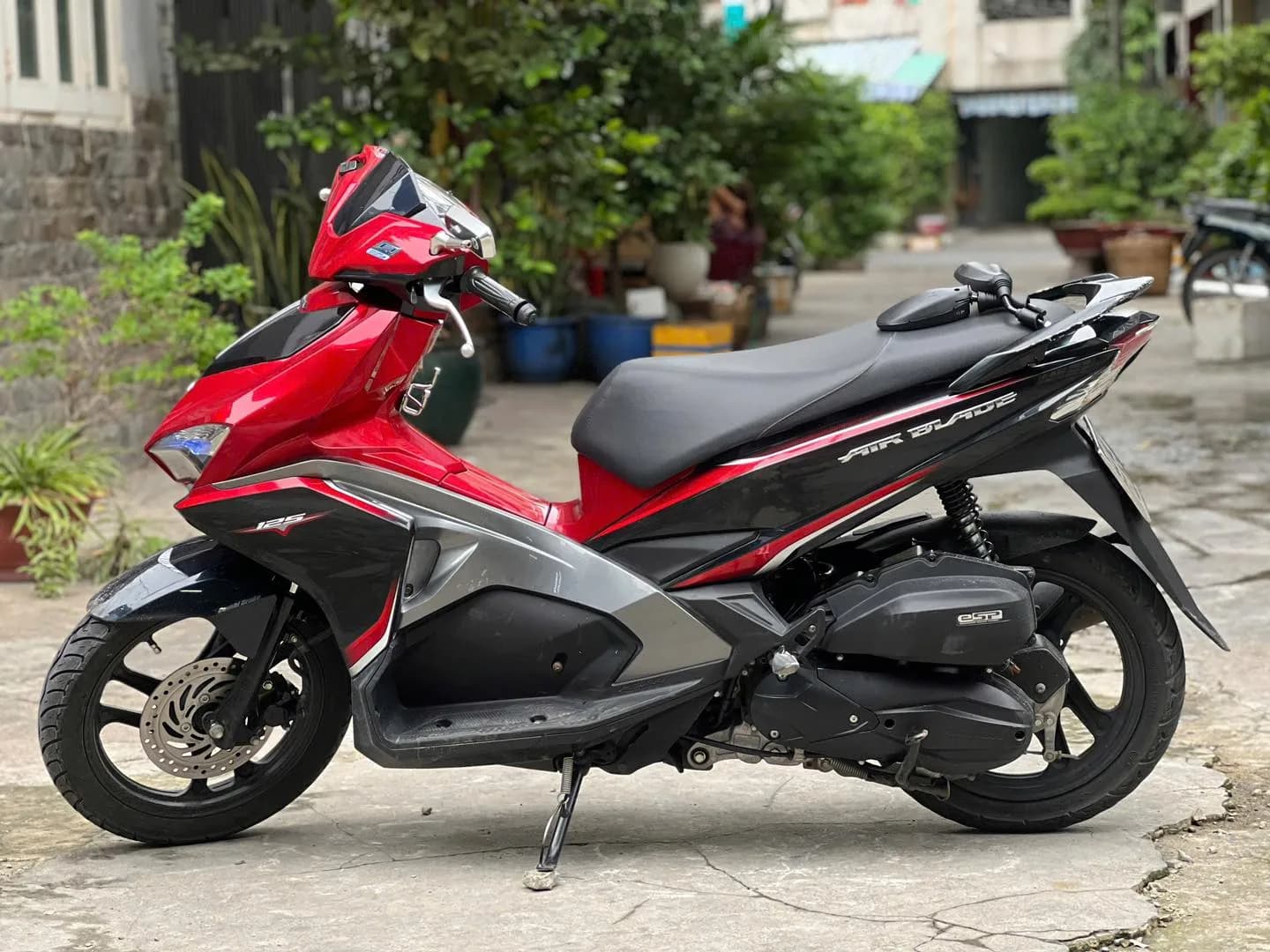 AB ĐỎ / XE CÔNG TY *